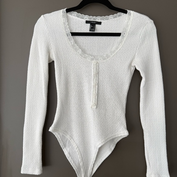 Lace Detail Bodysuit with Ribbed Babydoll Fabric - Picture 1 of 5